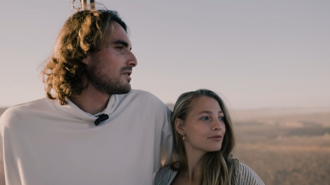 Το... επαγγελματικό ντοκιμαντέρ του Τσιτσιπά με τη νέα του σύντροφο από τη Ναμίμπια