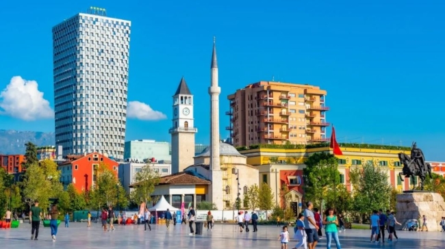 Σαββατοκύριακο στα Τίρανα: Απόδραση στην ανερχόμενη πρωτεύουσα των Βαλκανίων