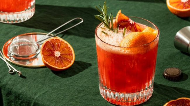 Ποια είναι τα OJ κοκτέιλ που αναβιώνουν και πάλι στα premium μπαρ 