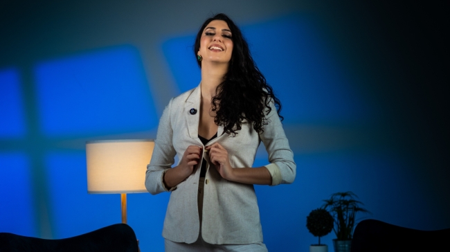 Ακούς, βλέπεις, ζεις, αυτήν την «Εκπομπή»