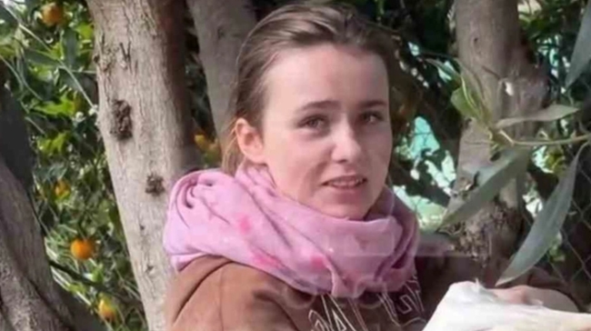 Εξαφάνιση Λόρας: «Νιώθω χάλια - Δεν ξέρουν την οικογένεια μας» - Ο πατέρας της 16χρονης σπάει τη σιωπή του