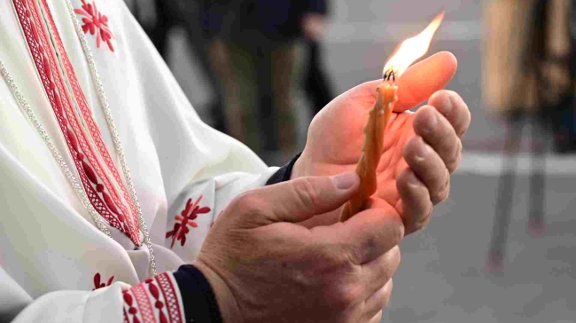 Το σχέδιο για τη μεταφορά του Αγίου Φωτός: Τι ώρα αναμένεται στην Αθήνα