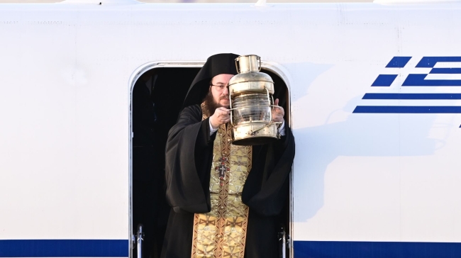 Πώς θα έρθει το Άγιο Φως στην Ελλάδα εν μέσω πολέμου - Τα εναλλακτικά σενάρια