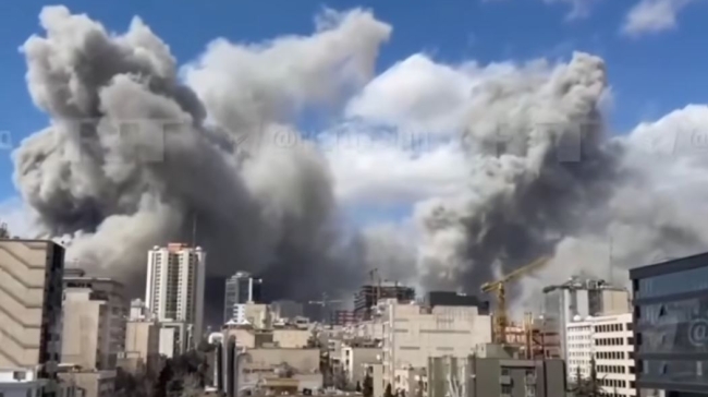 Ο ρόλος της CIA και των μυστικών υπηρεσιών στο θανατηφόρο χτύπημα στον Χαμενεΐ