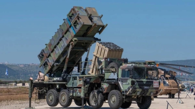 Δημοσκόπηση MRB: Οι Έλληνες είναι συντριπτικά υπέρ της ουδετερότητας στον πόλεμο των ΗΠΑ με το Ιράν