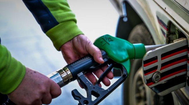 Ανοίγει σήμερα (6/4) η πλατφόρμα του fuel pass: Πότε θα δείτε τα χρήματα στους λογαριασμούς σας