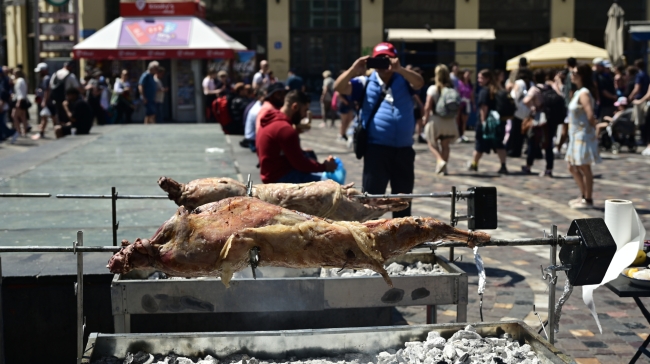 Με τι καιρό θα ψήσουμε τον οβελία το Πάσχα