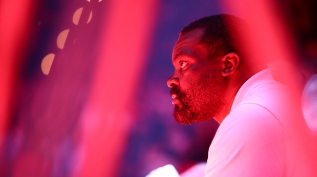 «Αθέατες Νίκες»: Πάνω σε τσακισμένες σελίδες