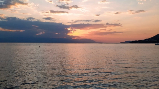 Από το άπειρο σε σένα