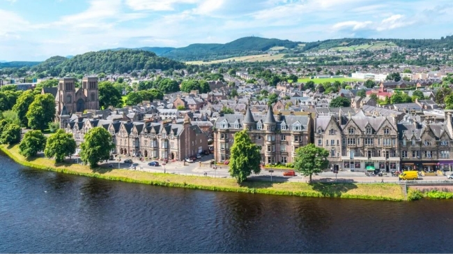 Ινβερνές: Ταξιδέψαμε στην πόλη που βρίσκεται κοντά στη θρυλική λίμνη Λοχ Νες