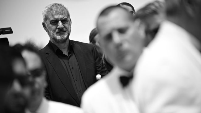 Λύγισε ο Τραϊανός Δέλλας στον επικήδειο για τη Γωγώ Μαστροκώστα: «Εσύ ήσουν ο άγγελος και όχι εγώ»