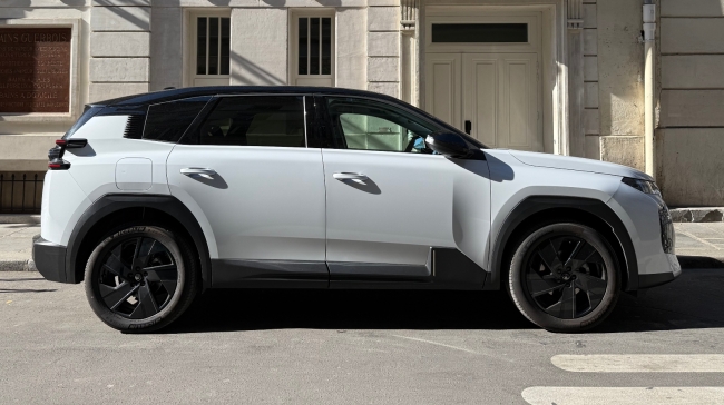 Από την Αθήνα στο Παρίσι με το νέο Citroën C5 Aircross: Όταν η οδήγηση γίνεται εμπειρία