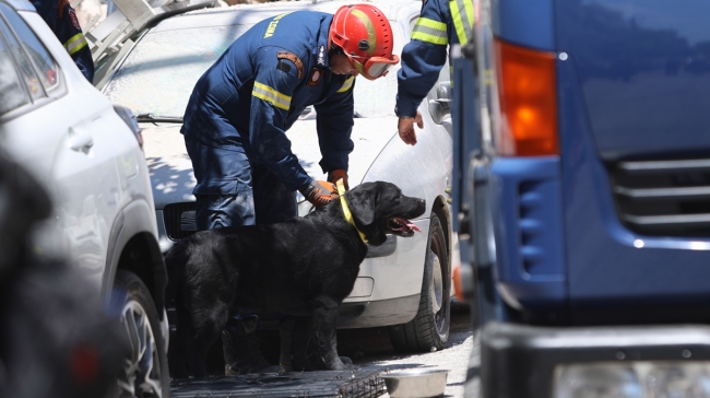 Πετράλωνα: Εντοπίστηκαν οι 4 αγνοούμενοι - Πέντε προσαγωγές μετά την κατάρρευση πολυκατοικίας