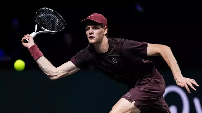 Πιάνει ξανά ρακέτα ο Σίνερ, με στόχο το Wimbledon