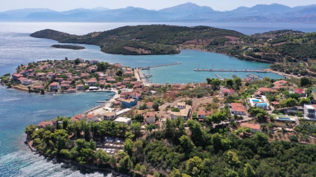 Τριζόνια: Το νησί χωρίς αυτοκίνητα που ήθελε να αγοράσει ο Ωνάσης - «It's not for sale» είπαν οι κάτοικοι