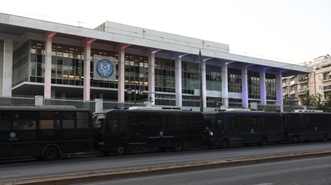 Η αμερικάνικη πρεσβεία στην Αθήνα προσλαμβάνει: Ποιες είναι οι θέσεις και ποιοι οι μισθοί