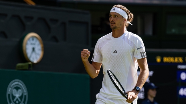 Χωρίς να χάσει σετ στους "16" του Wimbledon ο Ζβέρεφ