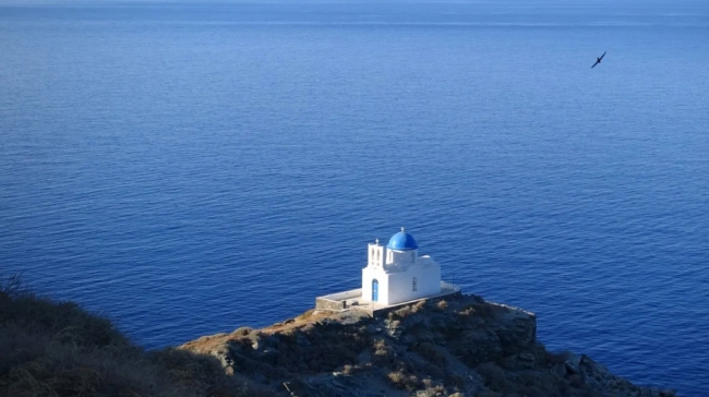 Σίφνος: Οδηγός Διακοπών - Οι παραλίες, το φαγητό και τα αξιοθέατα