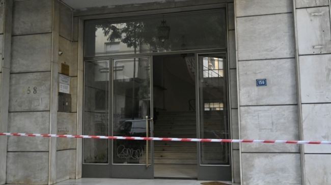 Σταύρος Γεωργίου - θυρωρός: «Κατάλαβαν τα κορίτσια τι αντίκρισα κι έβαλαν τα κλάματα»