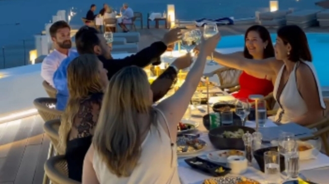 11 Τούρκοι Influencer έκαναν διακοπές σε Σκιάθο και Σάμο «κερασμένες» από τον ΕΟΤ