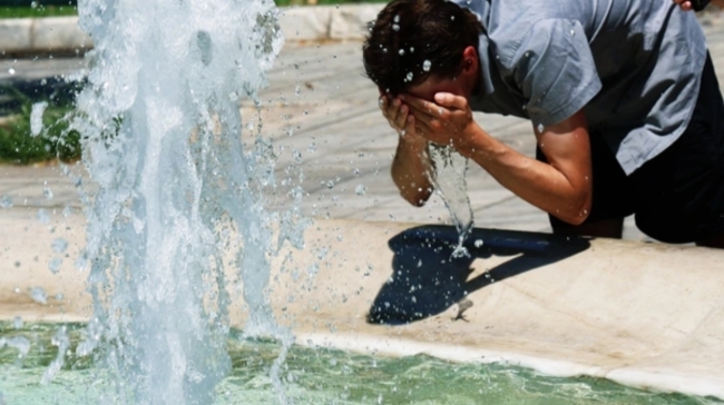 «Έβρασε» ο τόπος στους 41,8°C: Η ελληνική πόλη που κατέγραψε την υψηλότερη θερμοκρασία