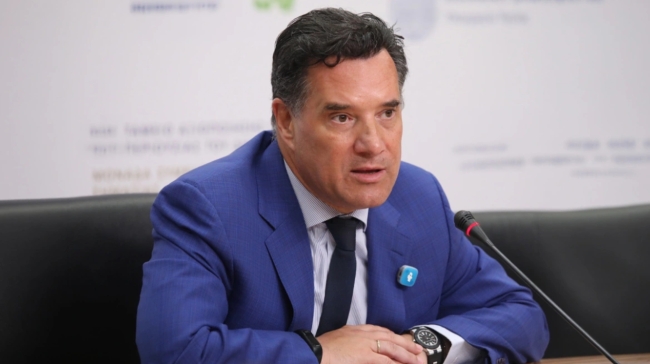 Γεωργιάδης κατά Ακρίτα για τη Μαντόνα: «Αντί να χαρεί, βρήκε λόγο να γκρινιάξει και να μιζεριάσει»