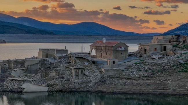 Το εγκαταλελειμμένο χωριό στην Κρήτη που μοιάζει με την «χαμένη Ατλαντίδα»