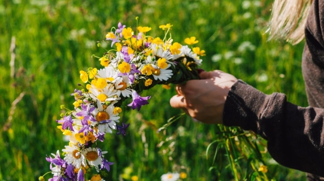 Αργίες 2026: Τα επόμενα τριήμερα μετά το Πάσχα – H απεργία της Πρωτομαγιάς και η Δευτέρα του Αγίου Πνεύματος