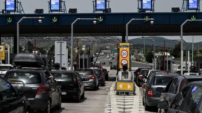 Άρχισε η μεγάλη επιστροφή των εκδρομέων του Πάσχα: Καταγράφονται σημαντικές καθυστερήσεις και προβλήματα