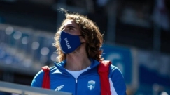 H νέα μάσκα covid-19 του Στέφανου Τσιτσιπά (pics)