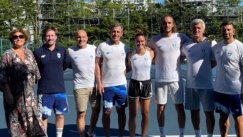 Τσιτσιπάς, Σάκκαρη και οι ομάδες τους φωτογραφήθηκαν στο Τόκιο 