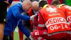 Η UEFA βράβευσε τον Κιάερ και το ιατρικό επιτελείο της Δανίας, που έσωσαν τη ζωή του Έρικσεν (vid)