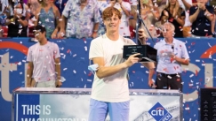 «Κουπάτος» στο Citi Open ο Σίνερ (vid)