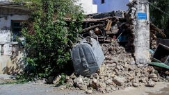 Επιδείνωση της κατάστασης στο Αρκαλοχώρι από τη νέα σεισμική δόνηση (vid)