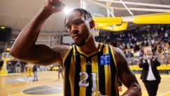 Από τις εποχές του κολεγιακού πρωταθλήματος είχε να σκοράρει τόσο πολύ ο Χάνλαν (vids)