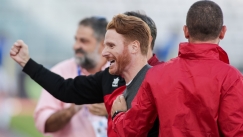 Ο Αμπασκάλ του Βόλου είναι ο νεότερος προπονητής στο top-20 της Ευρώπης που οδηγεί την ομάδα του στην κορυφή