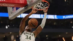 Το... παρ' ολίγον «triple double» του Γιάννη στην Ιντιανάπολις (vid)