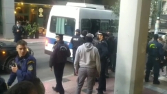 Πέραμα: Ελεύθεροι χωρίς περιοριστικούς όρους οι επτά αστυνομικοί και οι δύο ανήλικοι Ρομά