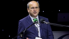 Έξαλλος ο Χατζηδάκης με τους υπαλλήλους του ΕΦΚΑ: «Δώστε επιτέλους τις συντάξεις στις 44 χήρες ναυτικών» (pic)