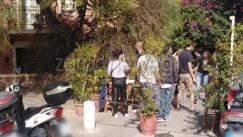 Τουρίστες στα Χανιά έκατσαν για φαγητό και έπεσε κλαδί στο κεφάλι τους 