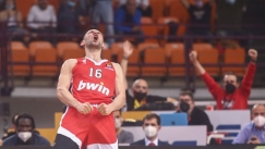 Παπανικολάου: «Το κακό με την κόρη μου είναι ότι... μου μοιάζει»!