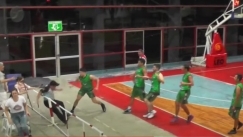 Παίκτης στην Αργεντινή έριξε μπουνιά σε διαιτητή (vid)