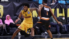 Ο νόμος του Ανγκόλα και των τριπόντων έδωσε τη νίκη στην ΑΕΚ (vid)