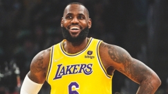 Ο ΛεΜπρόν... καθάρισε και τους Κινγκς (vid)