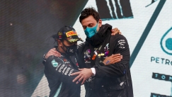 Βολφ: «Ελπίζω o Χάμιλτον να μην αποσυρθεί από τη Formula 1»