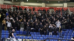 Ένταση με Λαρεντζάκη και μπουκάλια στο φινάλε 