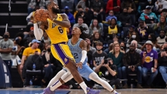 Ο ΛεΜπρόν Τζέιμς ξέρει πως να μένει νέος και γράφει ιστορία ακόμη και στα 37 του (vid)