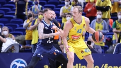 Η Άλμπα έβαλε «βόμβα» στην τετράδα (vid)