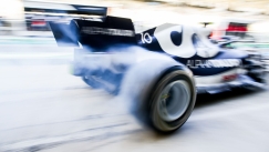 LIVE TV: Η αποκάλυψη της νέας AlphaTauri AT03 