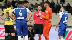 Έξαλλοι με Παπαδόπουλο στην ΑΕΚ: «Πες μας γιατί δεν έδωσες αυτό το πέναλτι» (vid)